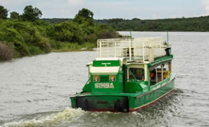 boat cruise in QENP