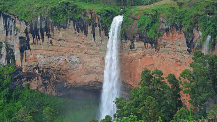 Explore Sipi Falls